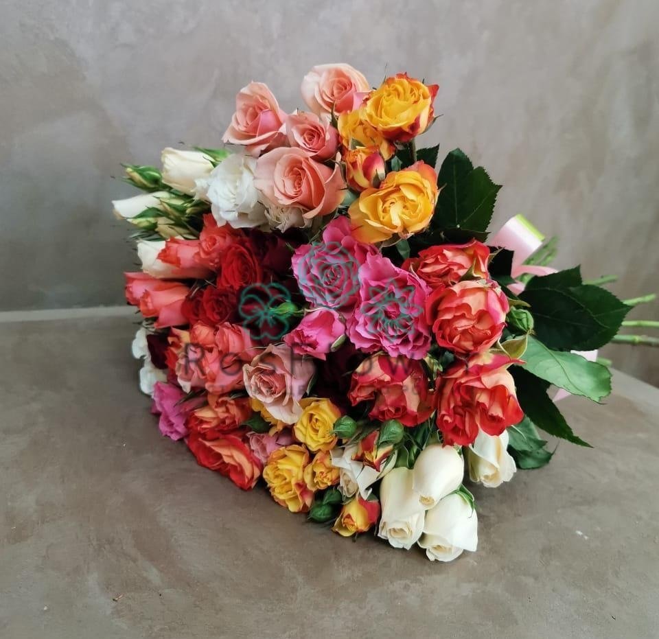 Букет цветов из: Розы в Мухене