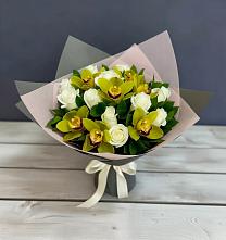 Букет цветов из:  Орхидеи и Розы в Мухене