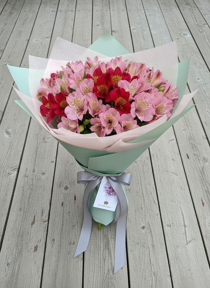Букет цветов из: Альстромерии в Мухене