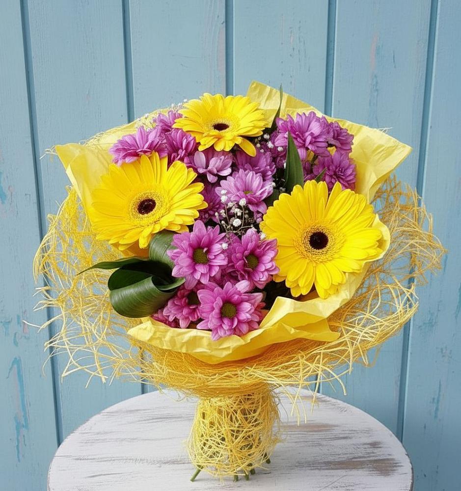 Букет цветов из: Хризантемы и Герберы в Мухене